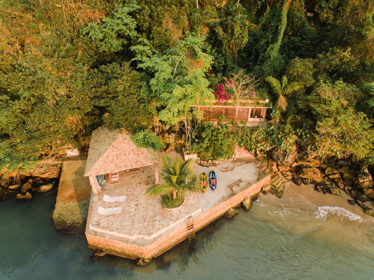 Villa Refugio Na Frente Do Mar Em Ilha De Araujo Parati Esterno foto