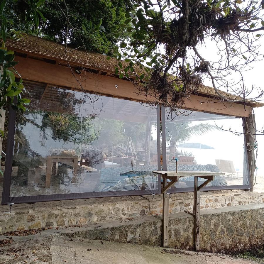 Villa Refugio Na Frente Do Mar Em Ilha De Araujo Parati Esterno foto